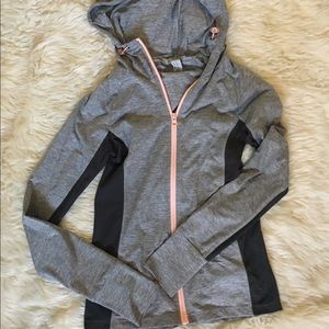 Cute work out zip up jacket !